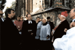 Pastor Schwarz, Superintendent Renner, Arcybiskup Przykucki,
P. Helbich 